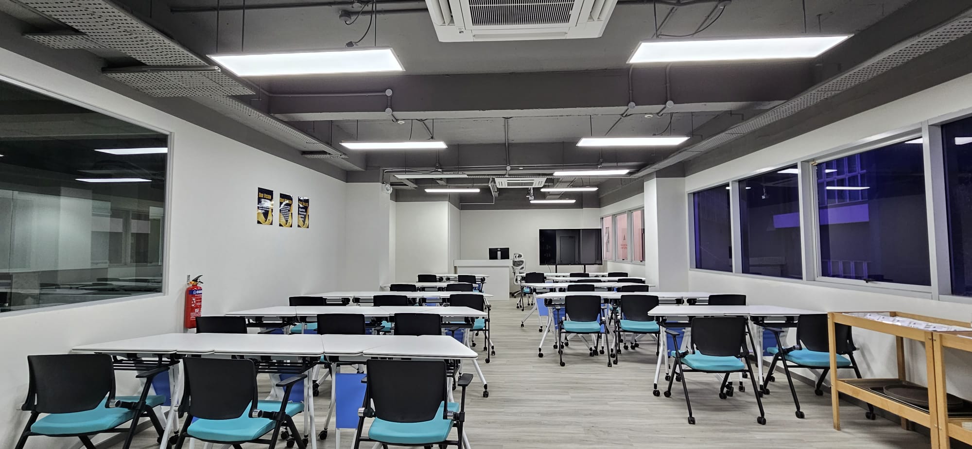 carousel image http://backend.pureglobalpathways.com/images/321ff708-55d8-496f-8239-db8933c5f417.jpg