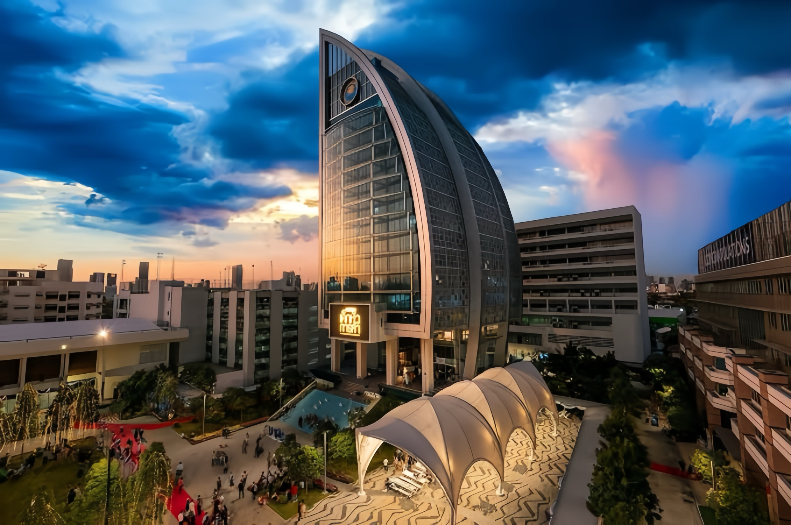 University of Thai Chamber of Commerce(UTCC)